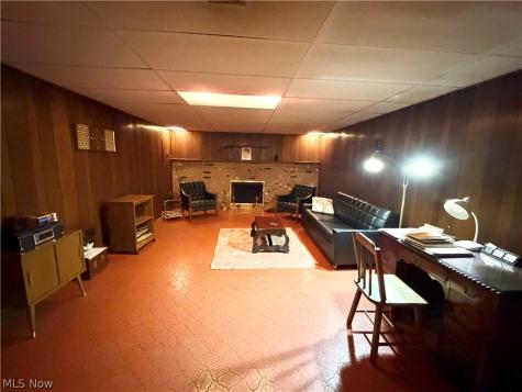 207 Terry Avenue NE Massillon OH 44646