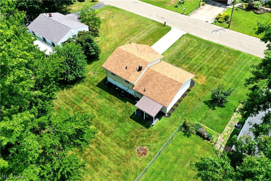 3819 Adrian Drive SE Warren OH 44484
