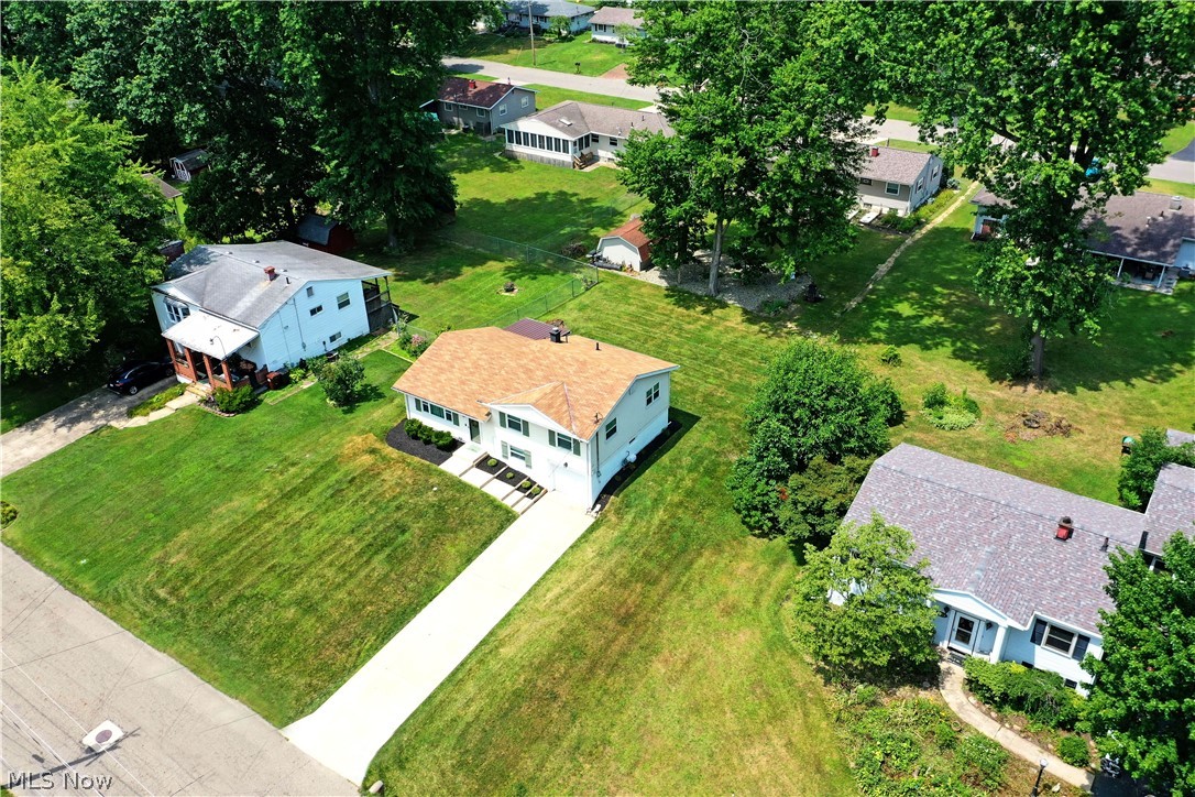 3819 Adrian Drive SE Warren OH 44484