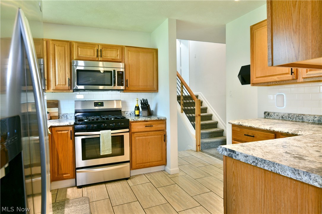 3819 Adrian Drive SE Warren OH 44484