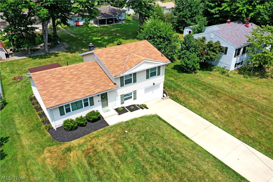 3819 Adrian Drive SE Warren OH 44484