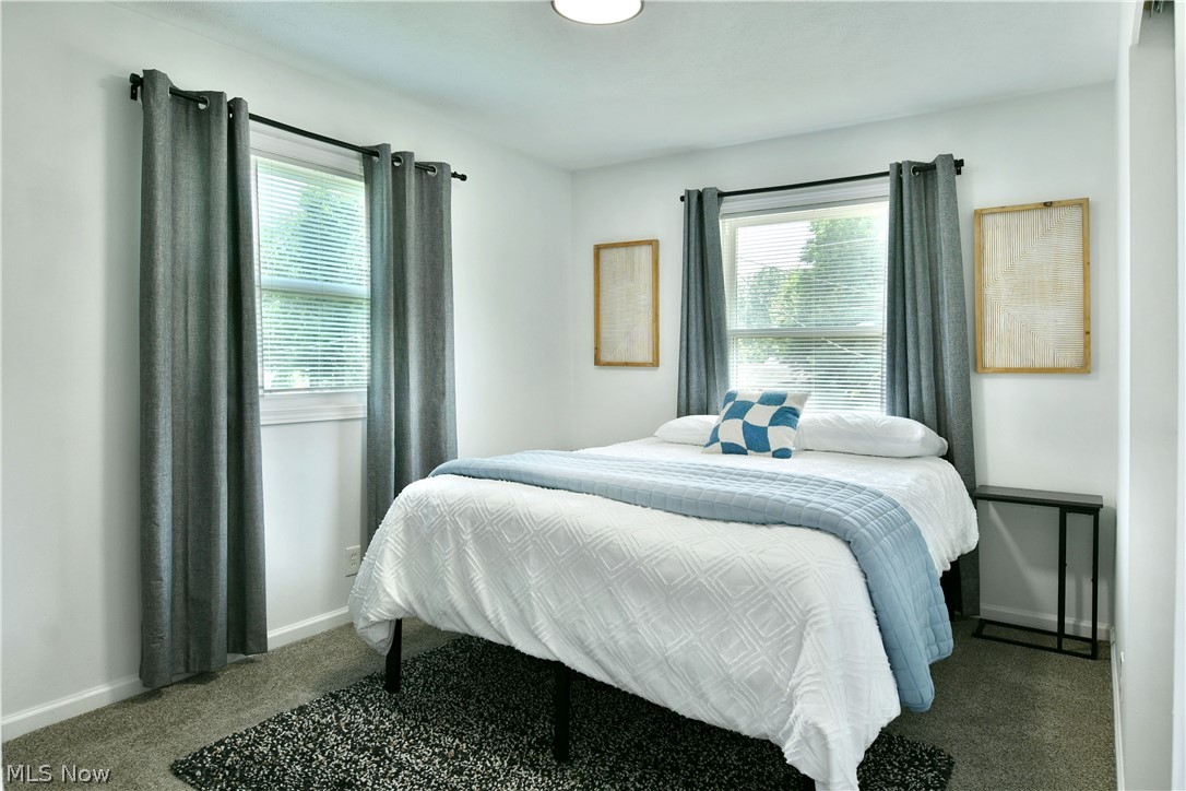 3819 Adrian Drive SE Warren OH 44484