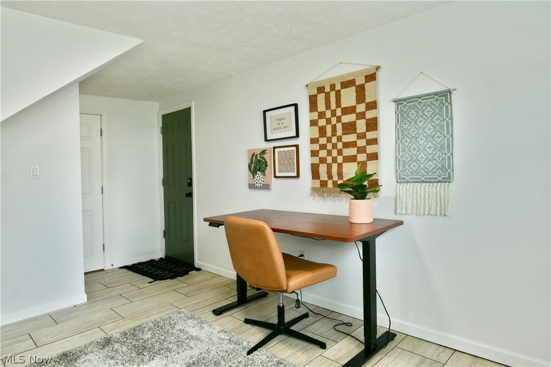 3819 Adrian Drive SE Warren OH 44484