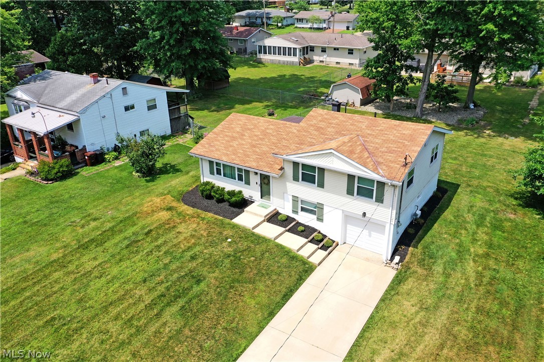 3819 Adrian Drive SE Warren OH 44484