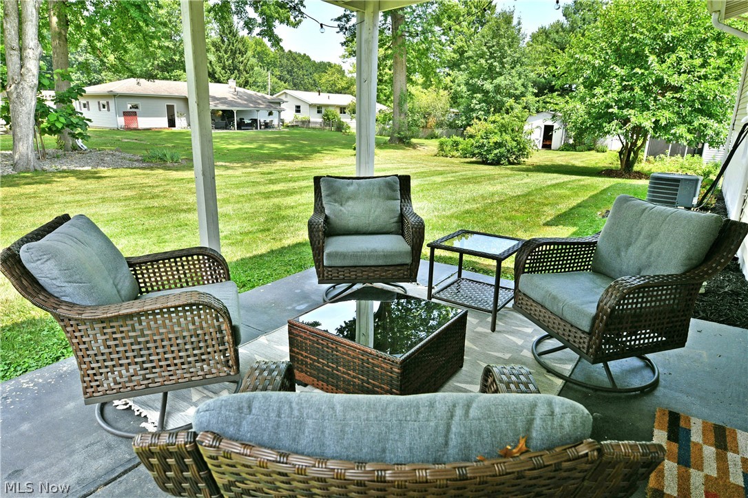 3819 Adrian Drive SE Warren OH 44484