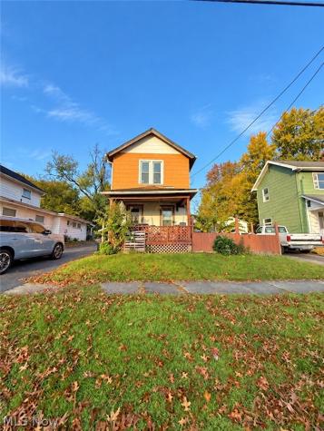124 N Pleasant Avenue Niles OH 44446