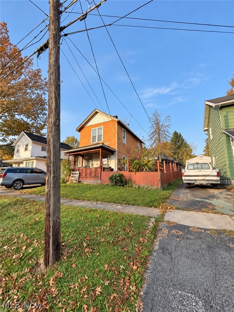 124 N Pleasant Avenue Niles OH 44446