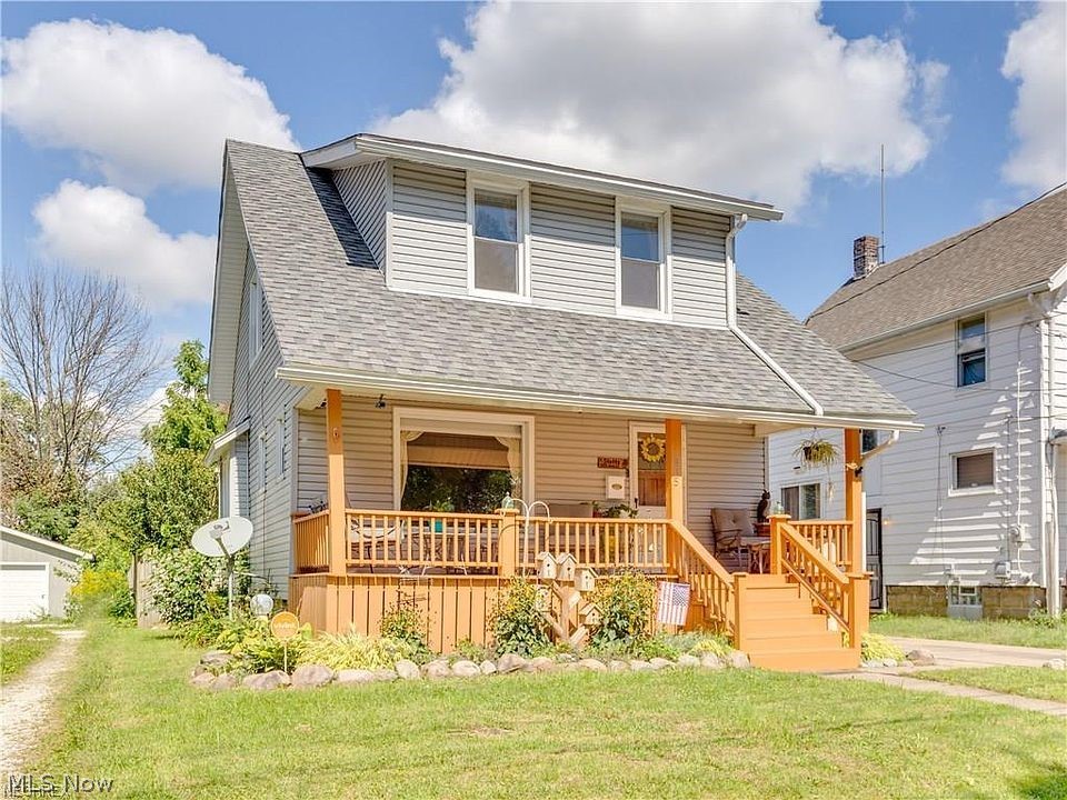 935 Hunt Street Akron OH 44306