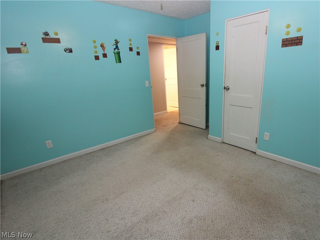 654 Poplar Street Elyria OH 44035