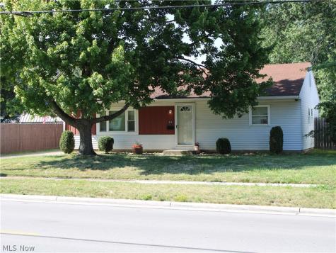 654 Poplar Street Elyria OH 44035