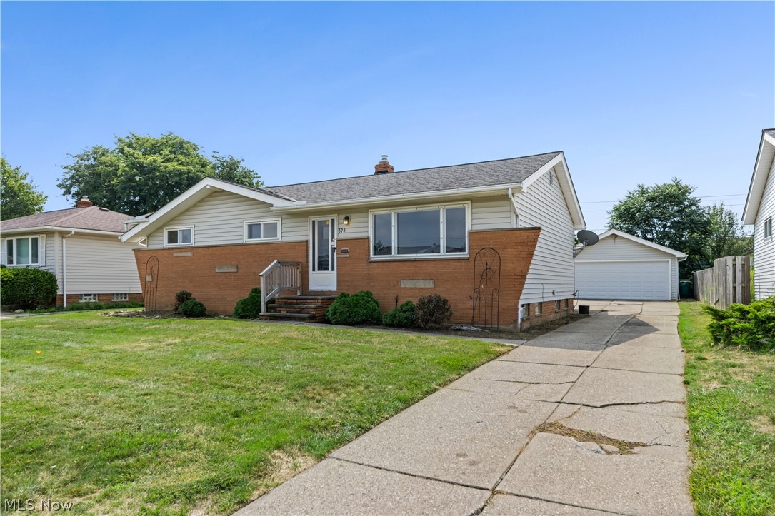 578 E Dartmoor Avenue Seven Hills OH 44131