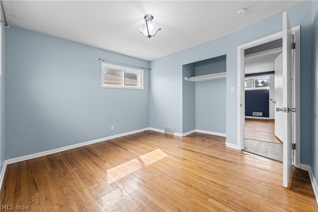 578 E Dartmoor Avenue Seven Hills OH 44131