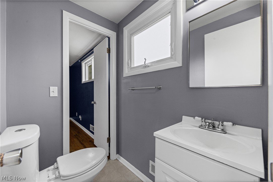 578 E Dartmoor Avenue Seven Hills OH 44131