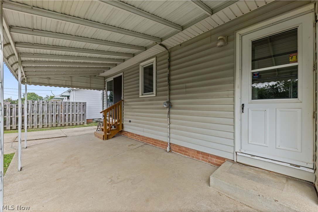 578 E Dartmoor Avenue Seven Hills OH 44131
