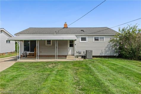 578 E Dartmoor Avenue Seven Hills OH 44131