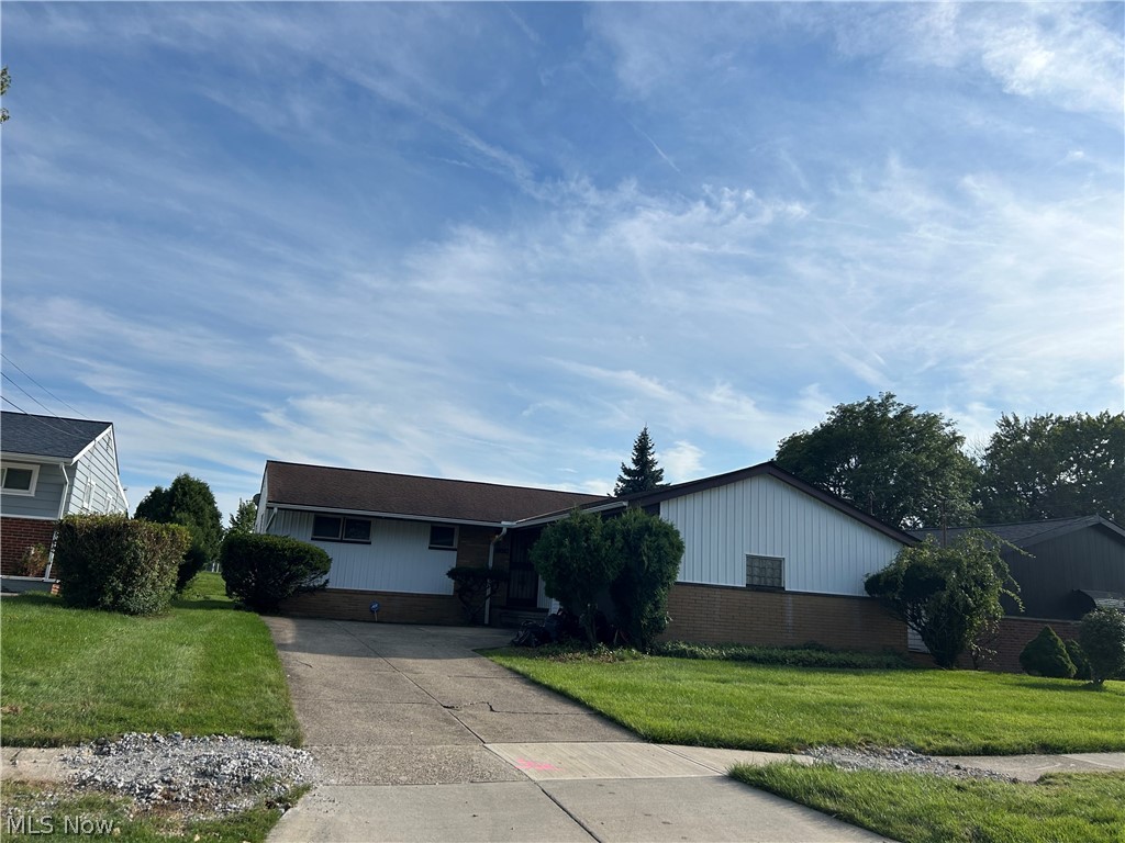 20504 Alameda Parkway Highland Hills OH 44128