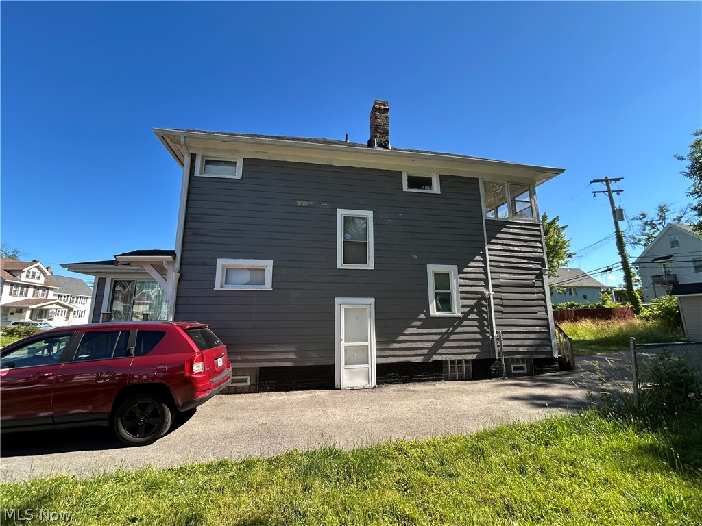1251 E 143rd Street East Cleveland OH 44112