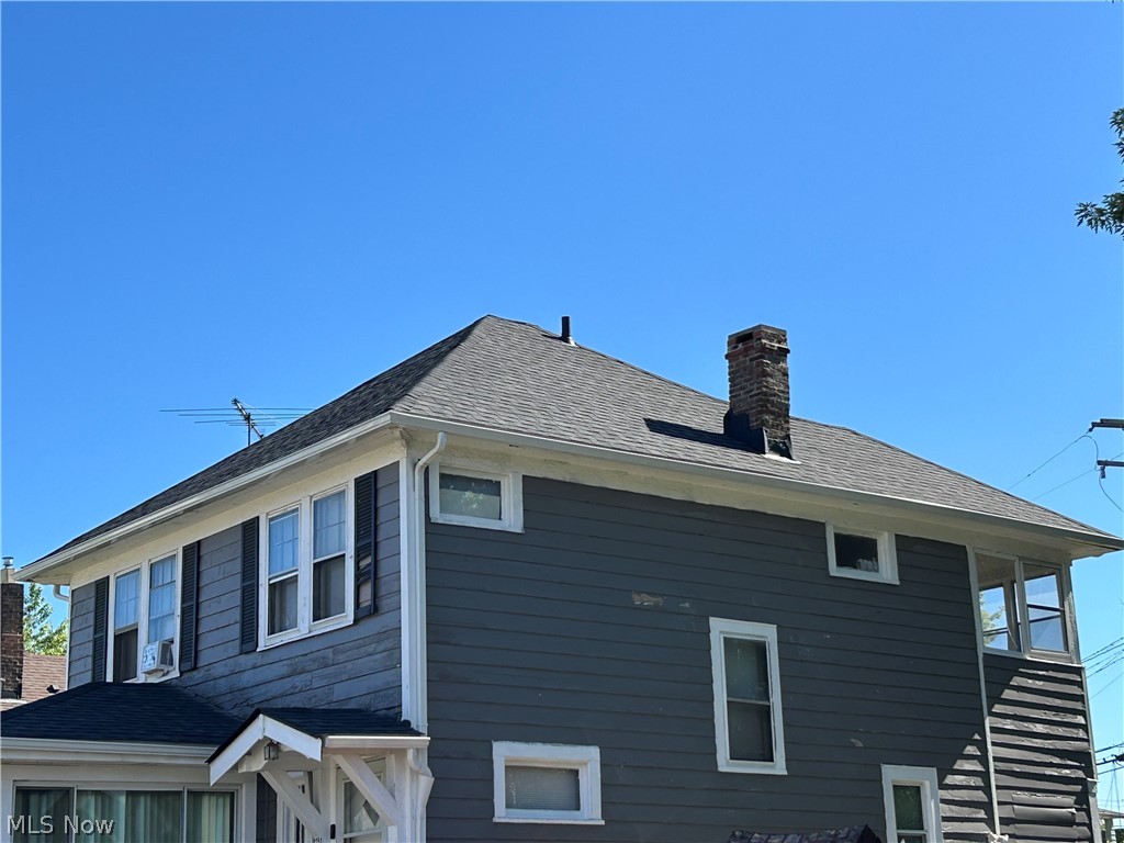 1251 E 143rd Street East Cleveland OH 44112