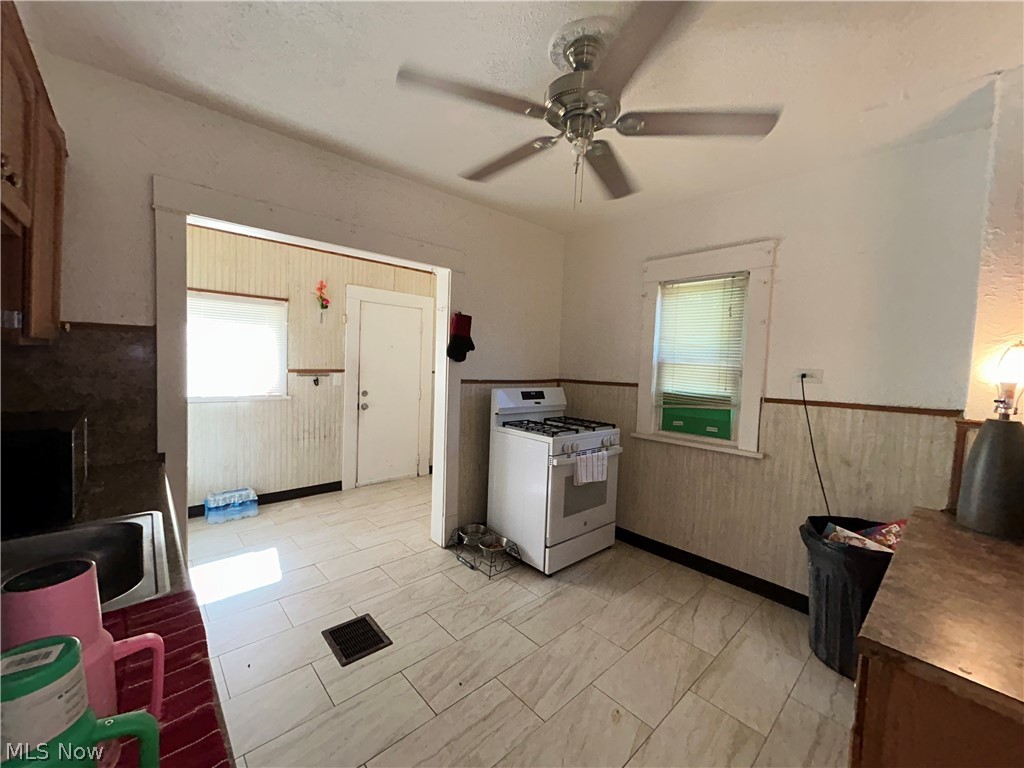 1251 E 143rd Street East Cleveland OH 44112