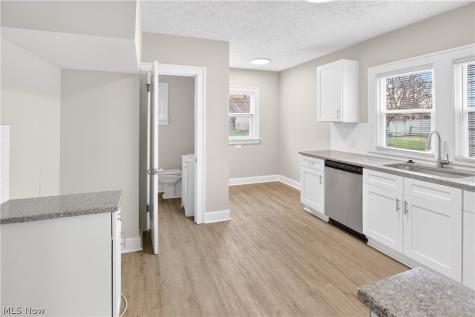 5177 Cato Street Maple Heights OH 44137