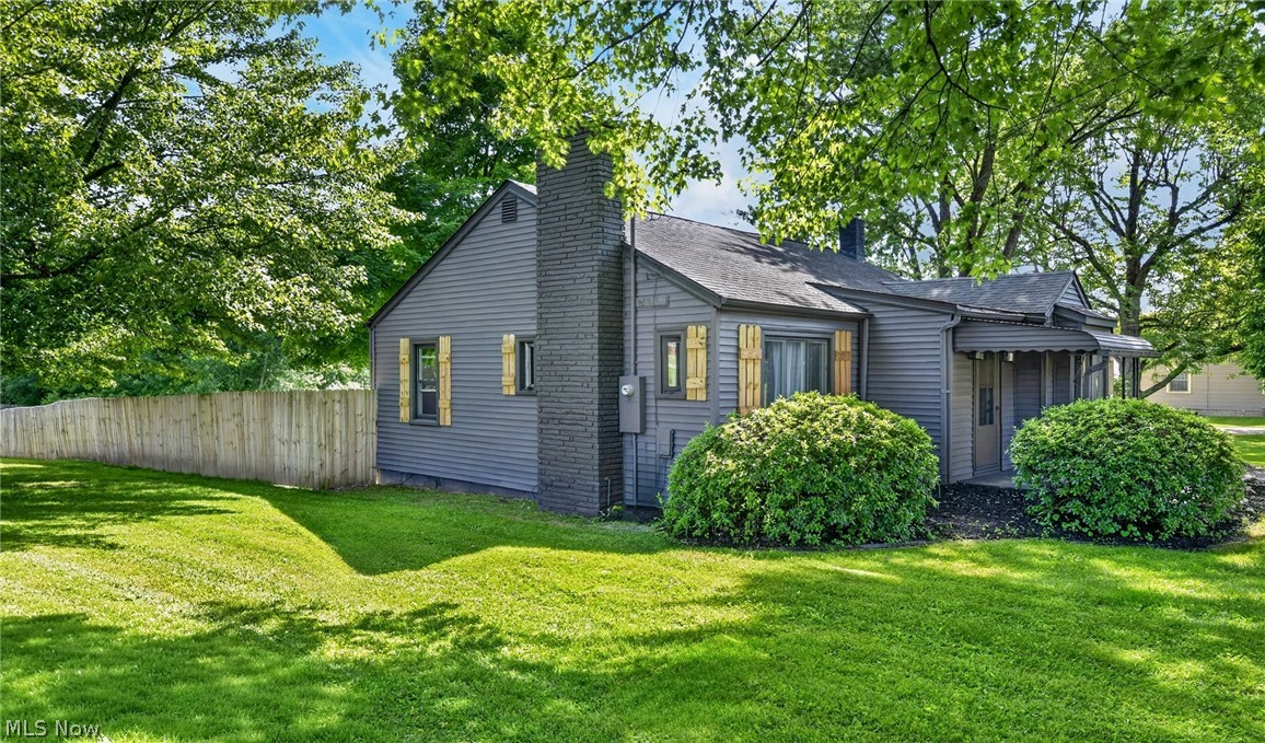555 Secrist Lane Girard OH 44420