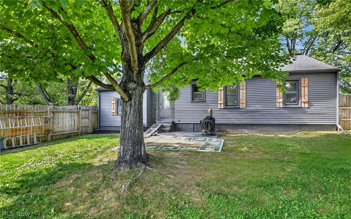 555 Secrist Lane Girard OH 44420