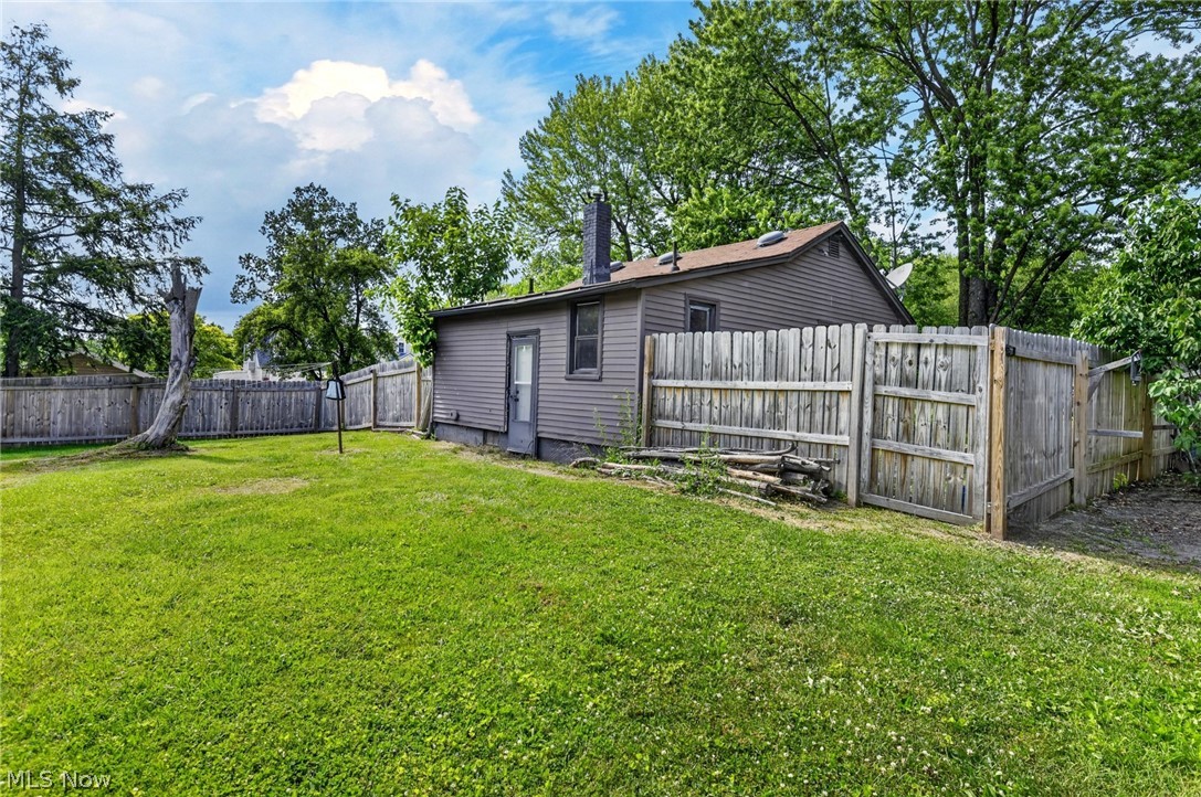 555 Secrist Lane Girard OH 44420