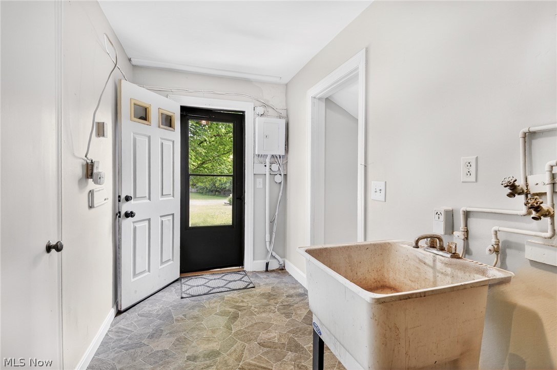 555 Secrist Lane Girard OH 44420