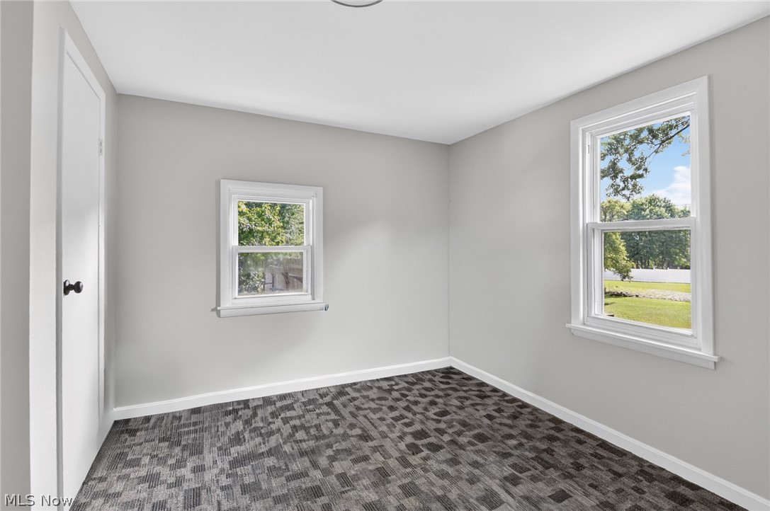 555 Secrist Lane Girard OH 44420