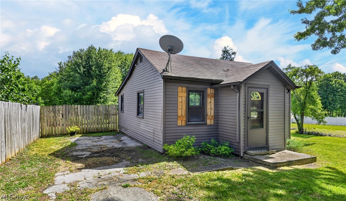 555 Secrist Lane Girard OH 44420