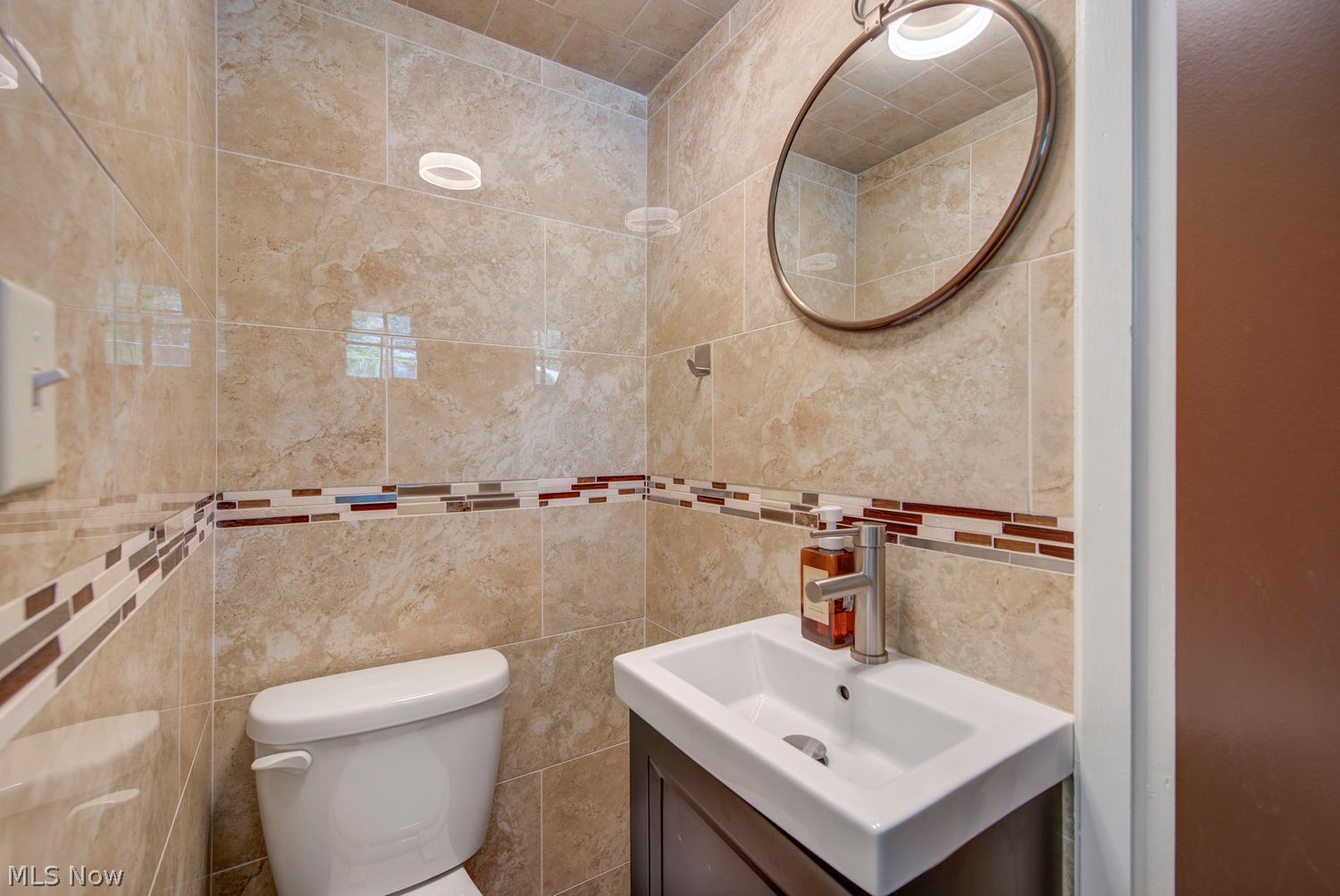 1246 Overlook Road Lakewood OH 44107