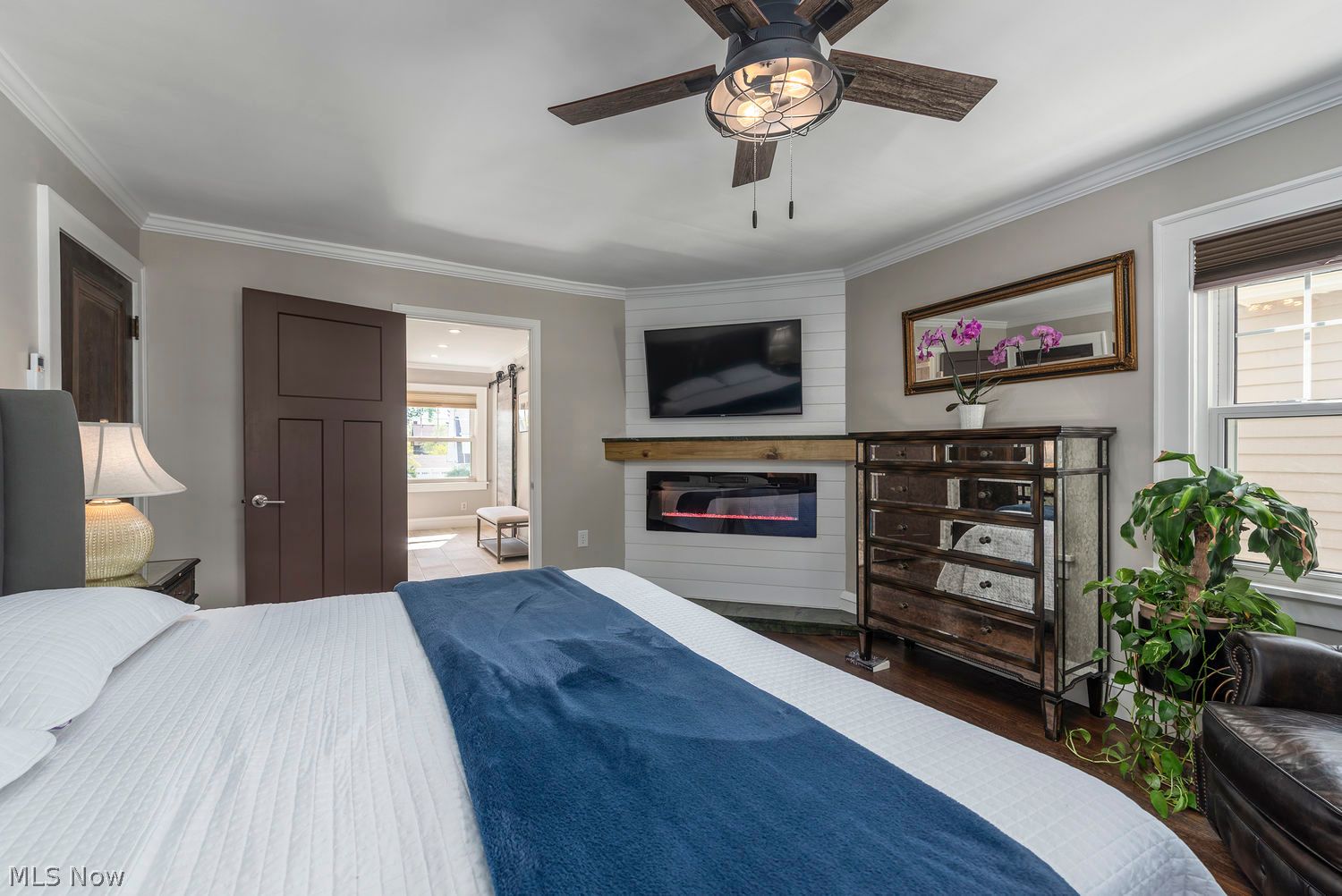 1246 Overlook Road Lakewood OH 44107