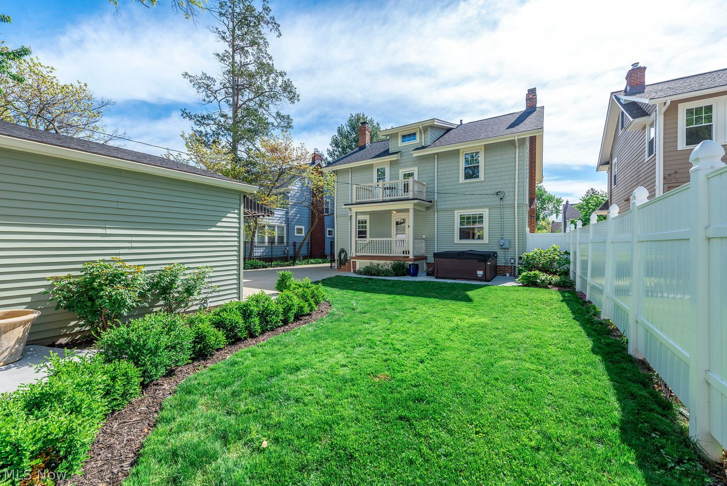1246 Overlook Road Lakewood OH 44107