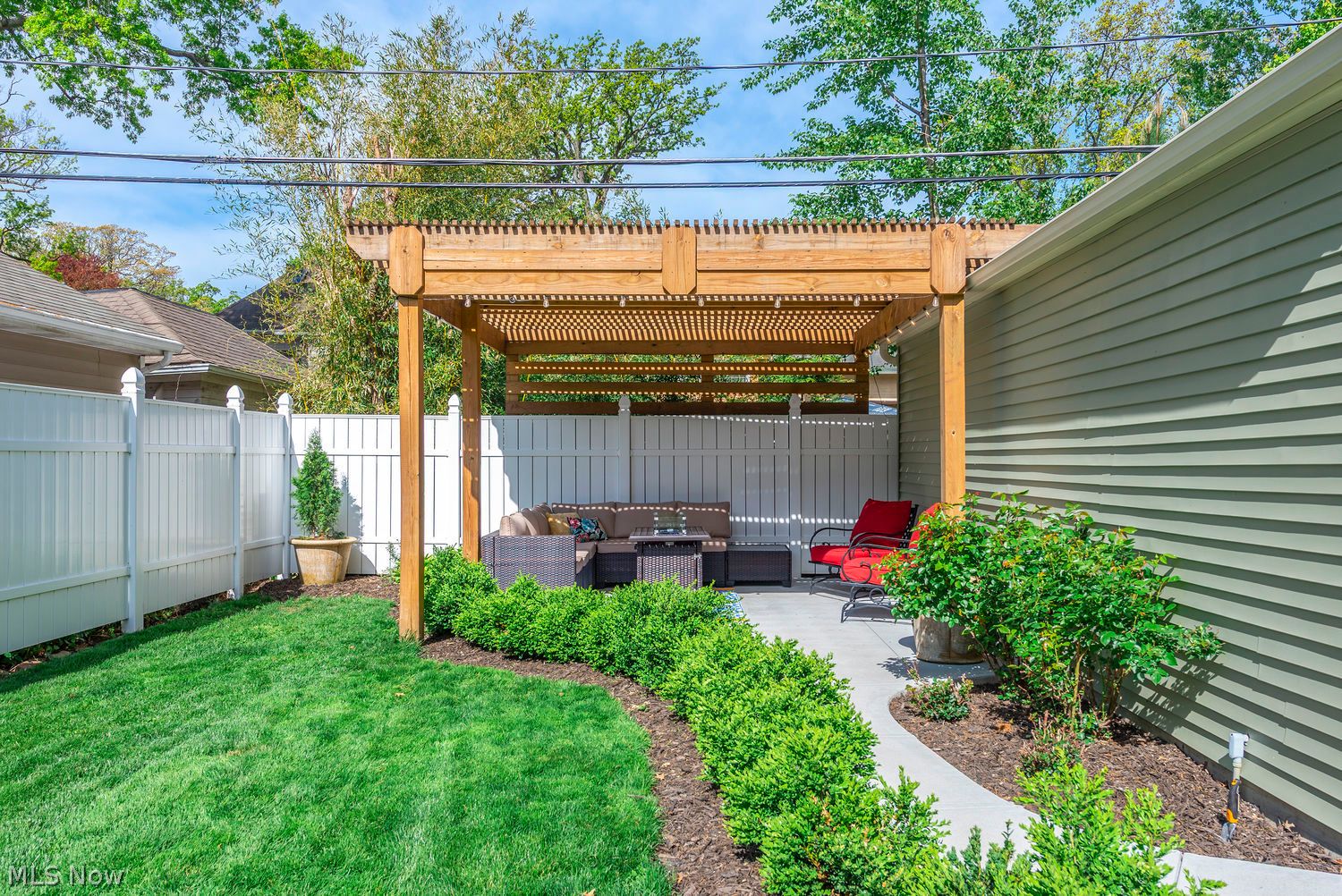 1246 Overlook Road Lakewood OH 44107