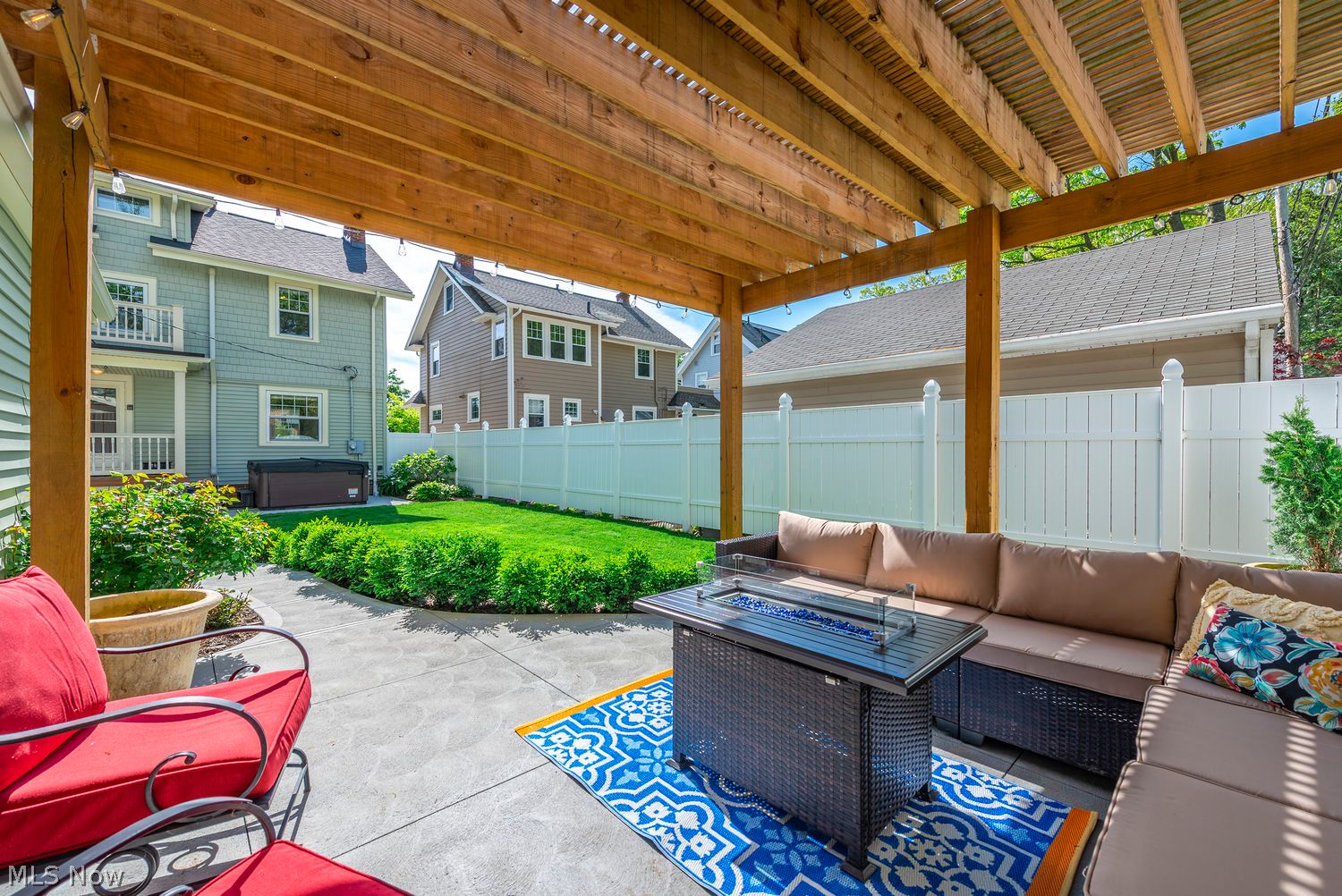 1246 Overlook Road Lakewood OH 44107