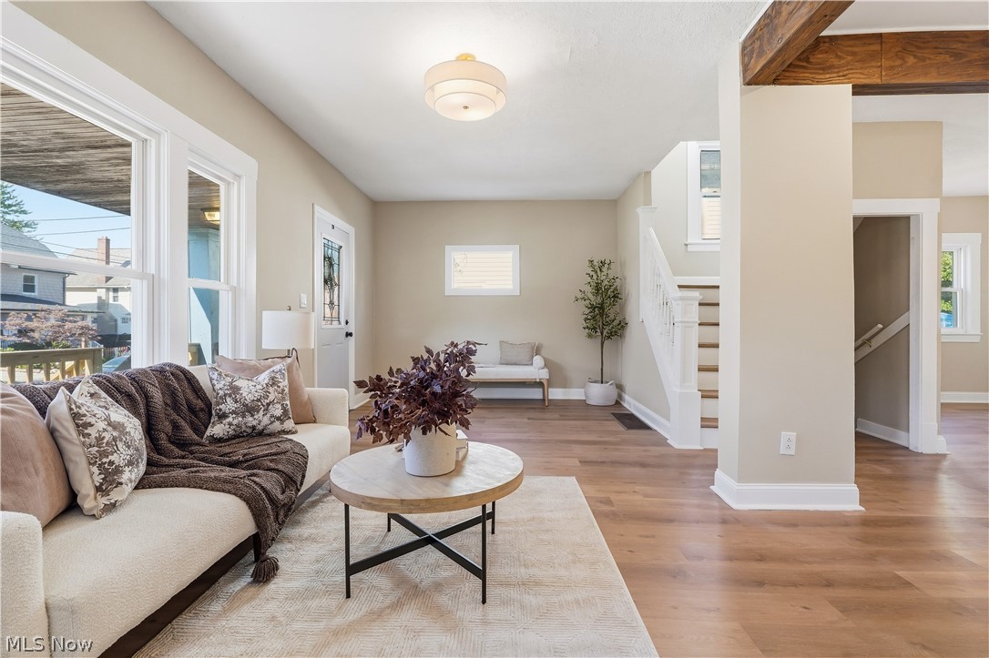 1565 Winton Lakewood OH 44107