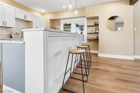 1565 Winton Lakewood OH 44107