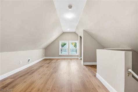 1565 Winton Lakewood OH 44107