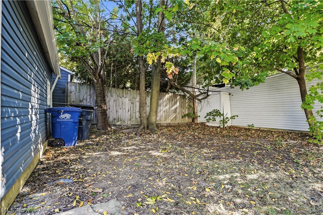 1565 Winton Lakewood OH 44107