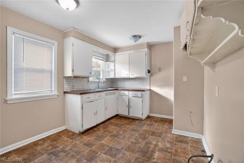 14404 Tokay Avenue Maple Heights OH 44137