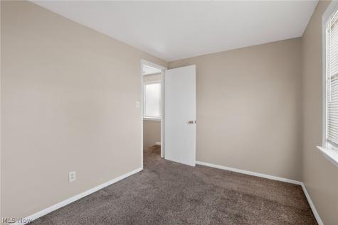 14404 Tokay Avenue Maple Heights OH 44137