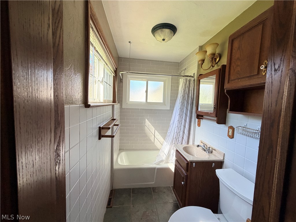4102 Leewood Road Stow OH 44224