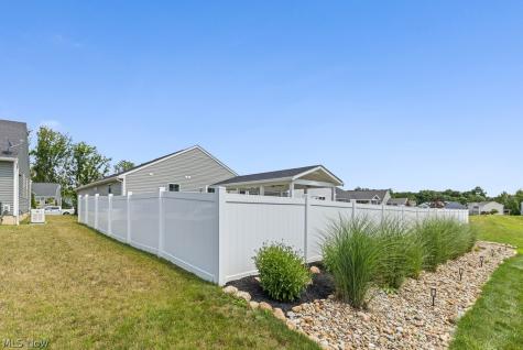 998 Sunrise Way Akron OH 44312