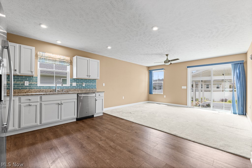 998 Sunrise Way Akron OH 44312