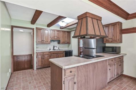 5884 Akins Road North Royalton OH 44133