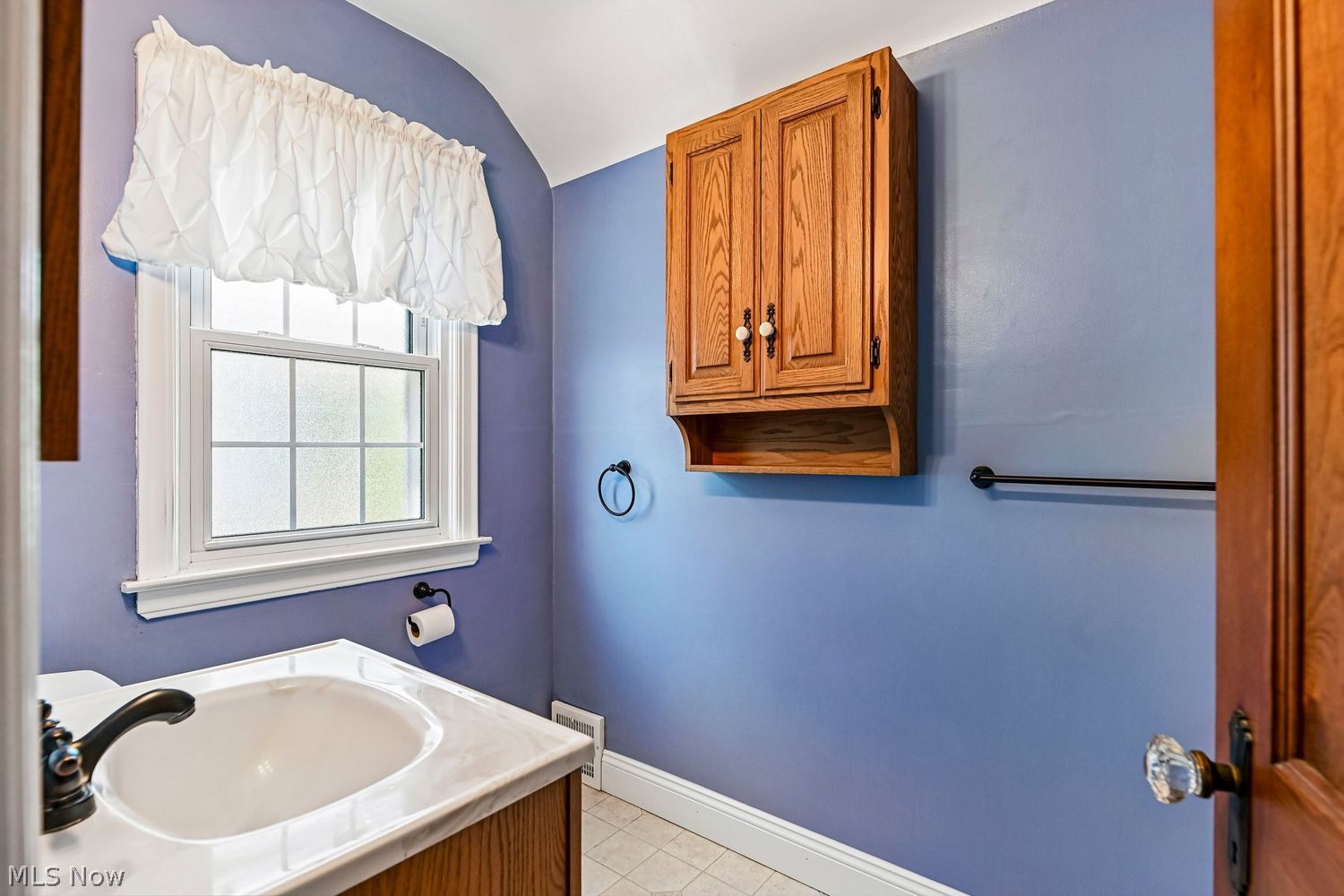 2052 Hillcrest Avenue Old Brooklyn OH 44109