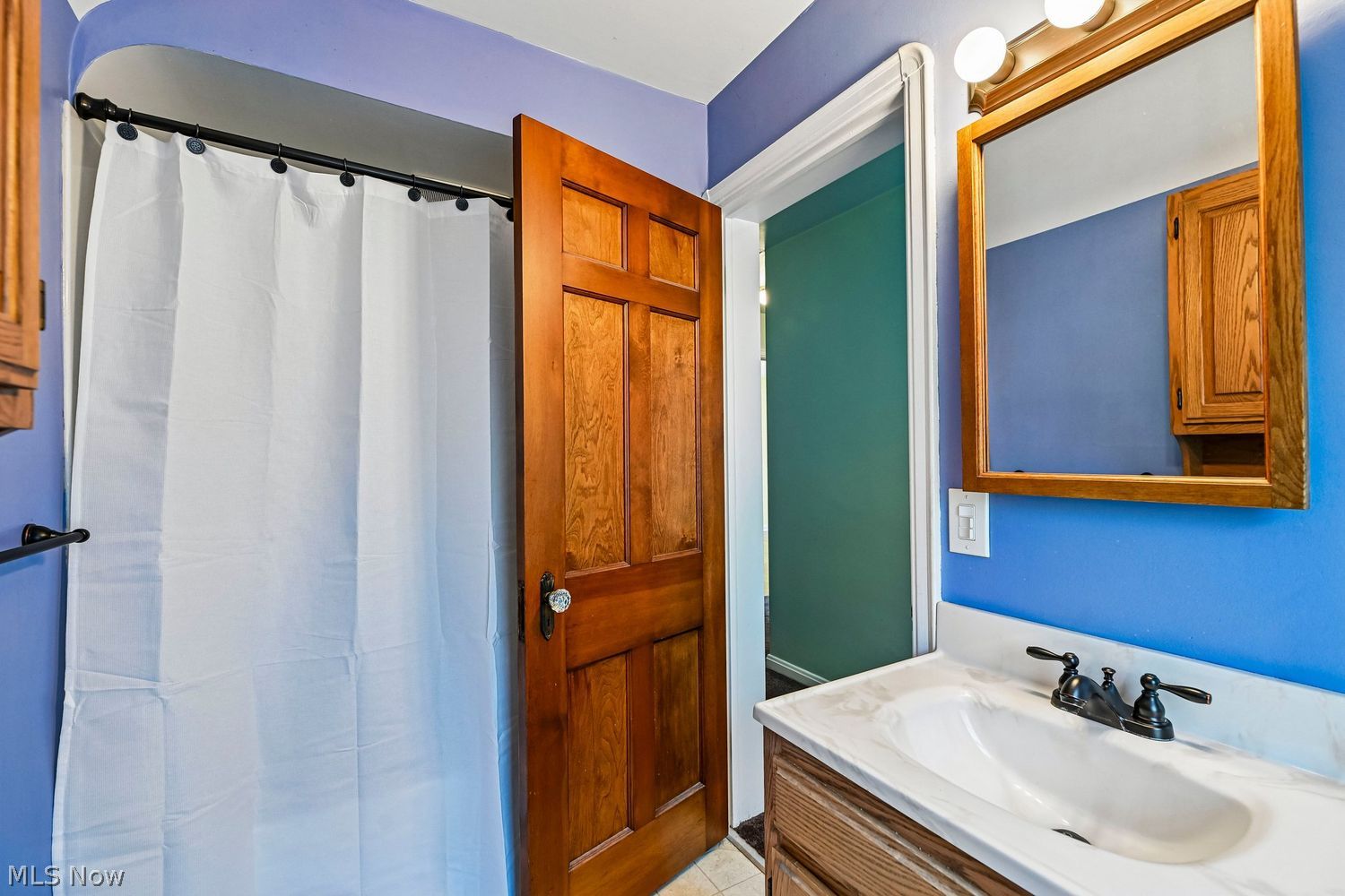 2052 Hillcrest Avenue Old Brooklyn OH 44109