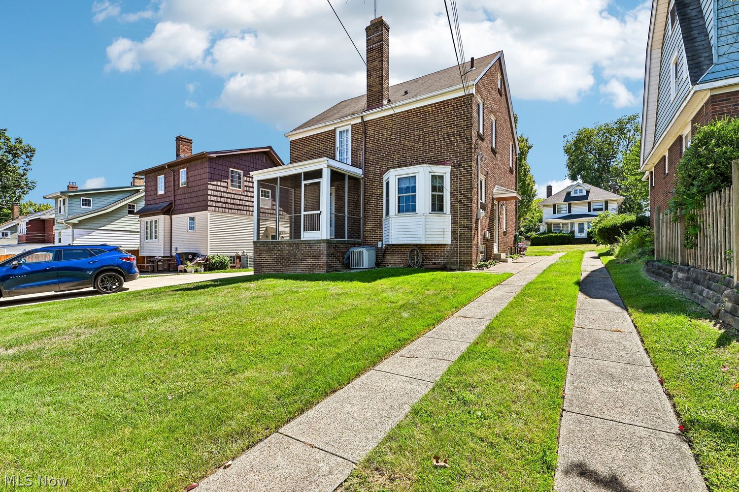 2052 Hillcrest Avenue Old Brooklyn OH 44109