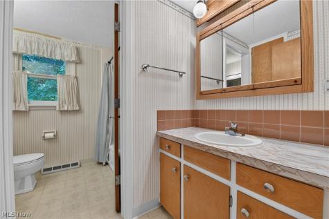 52 Warren Avenue Rittman OH 44270