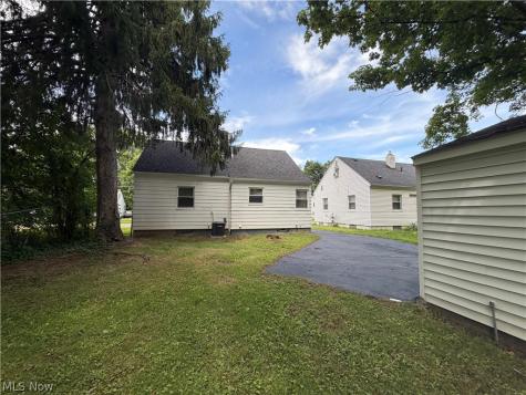 1045 Nome Avenue Akron OH 44320